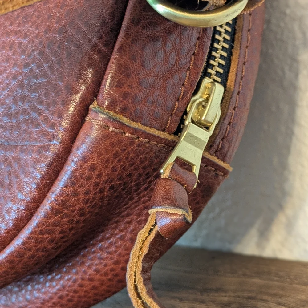 Portland Leather Round Crossbody Bag In Nutmeg - Picture 4 of 9